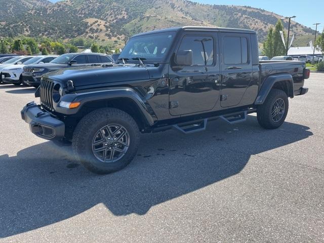 used 2022 Jeep Gladiator car, priced at $31,104