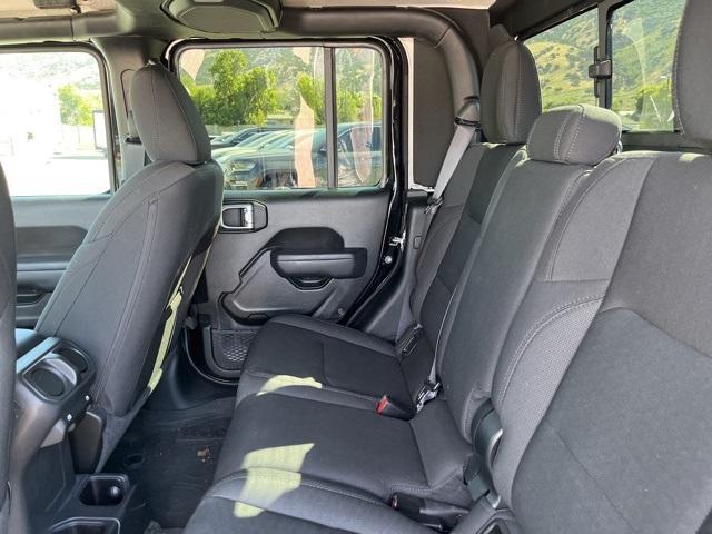 used 2022 Jeep Gladiator car, priced at $31,104