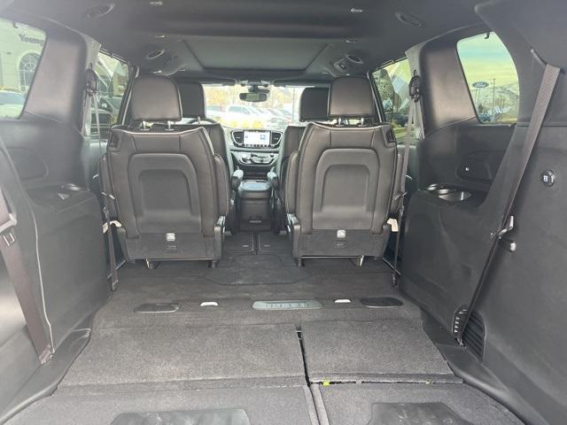 new 2024 Chrysler Pacifica car, priced at $44,807