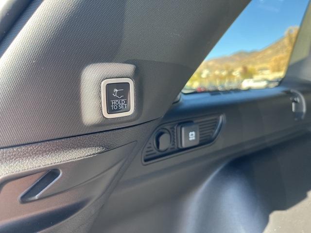 used 2024 Jeep Grand Cherokee car, priced at $38,500