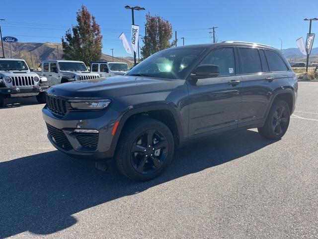 used 2024 Jeep Grand Cherokee car, priced at $38,500