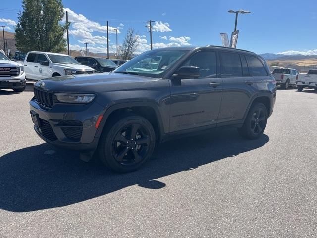 used 2023 Jeep Grand Cherokee car, priced at $31,200
