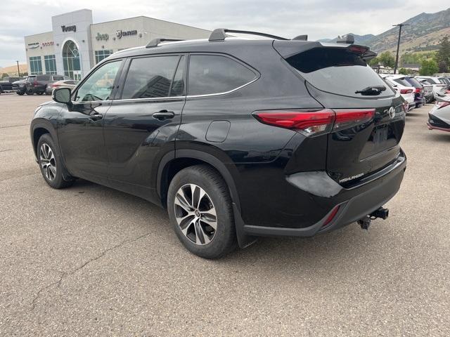 used 2021 Toyota Highlander car, priced at $31,308