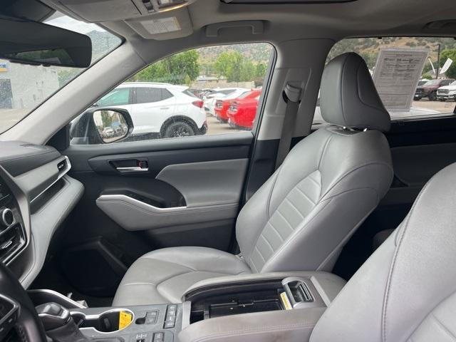 used 2021 Toyota Highlander car, priced at $31,308