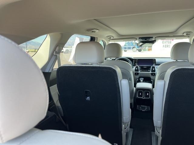 used 2022 Kia Sorento car, priced at $30,250