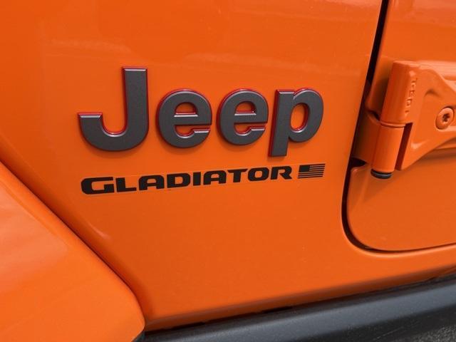 new 2025 Jeep Gladiator car, priced at $55,333
