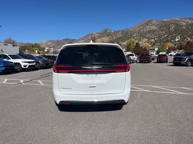 used 2022 Chrysler Pacifica car, priced at $25,555