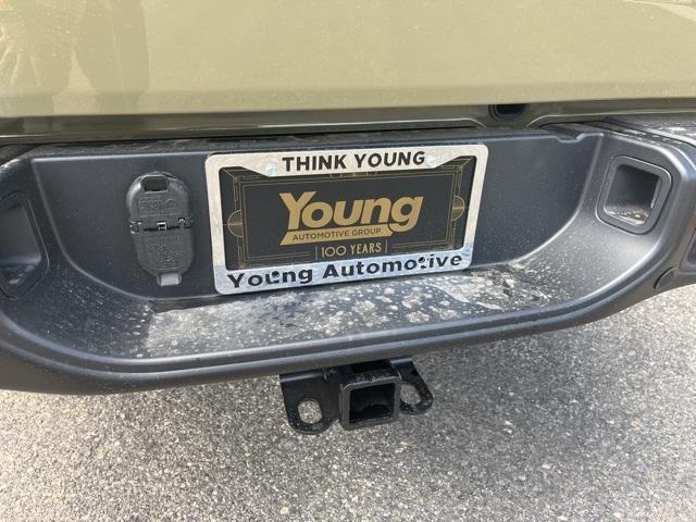 new 2025 Jeep Gladiator car, priced at $52,330
