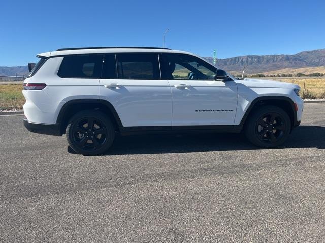 new 2025 Jeep Grand Cherokee L car, priced at $39,954