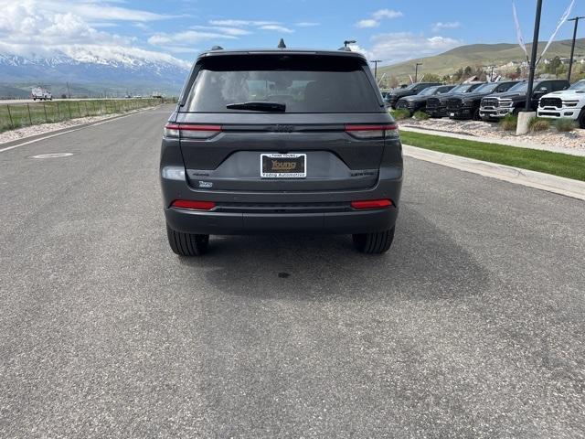 new 2025 Jeep Grand Cherokee car, priced at $49,113