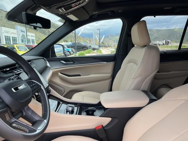 new 2025 Jeep Grand Cherokee car, priced at $49,113