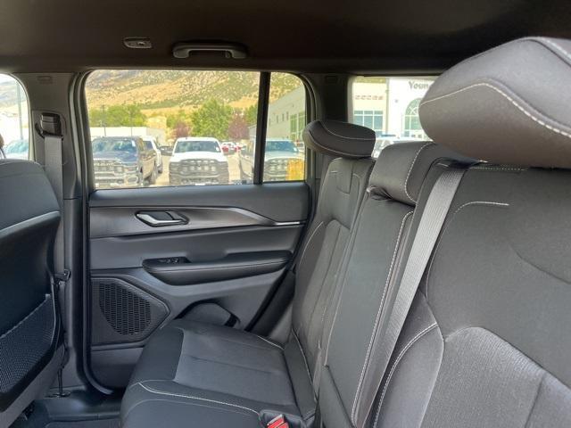 new 2025 Jeep Grand Cherokee car, priced at $33,646
