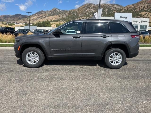 new 2025 Jeep Grand Cherokee car, priced at $33,646