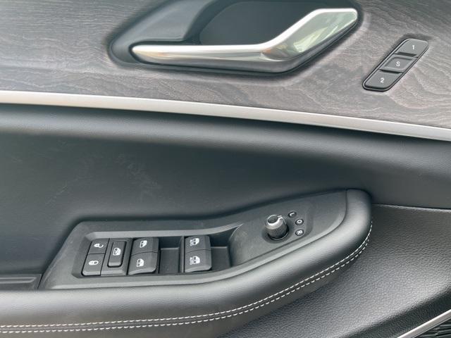 new 2025 Jeep Grand Cherokee L car, priced at $48,417