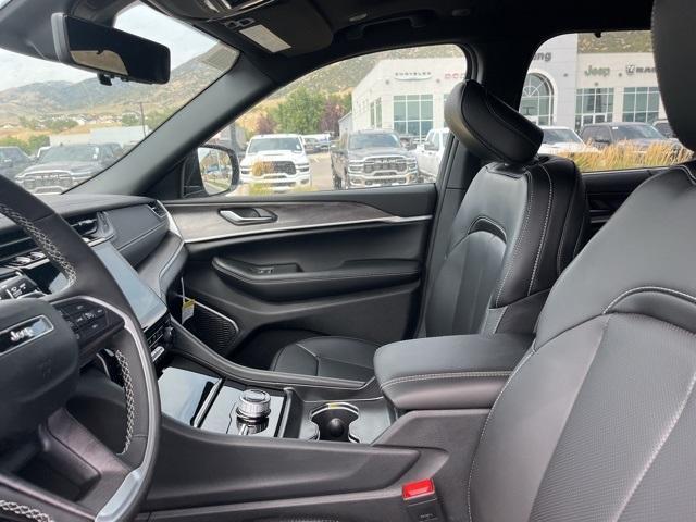 new 2025 Jeep Grand Cherokee L car, priced at $48,417
