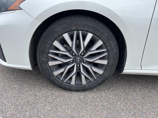 used 2023 Nissan Altima car, priced at $19,998