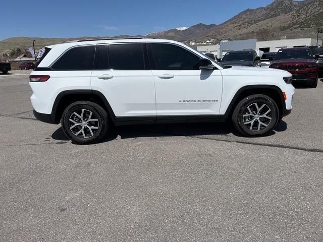 used 2024 Jeep Grand Cherokee car, priced at $42,491