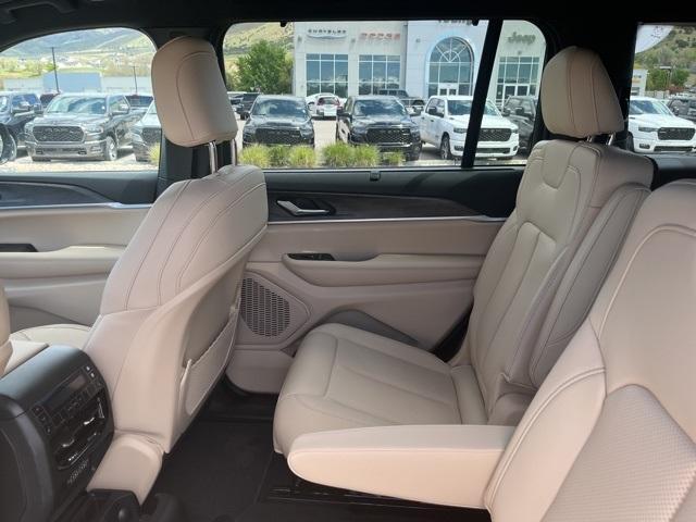 new 2025 Jeep Grand Cherokee L car, priced at $48,777