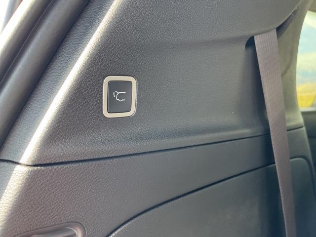 new 2026 Chrysler Pacifica car, priced at $40,878