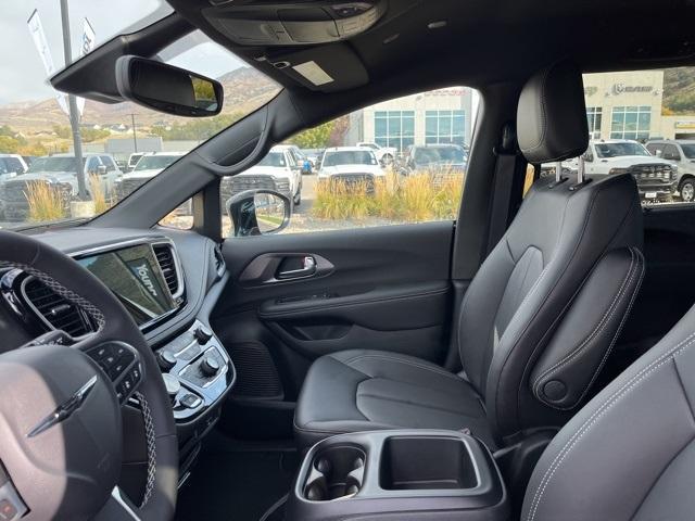 new 2026 Chrysler Pacifica car, priced at $40,878