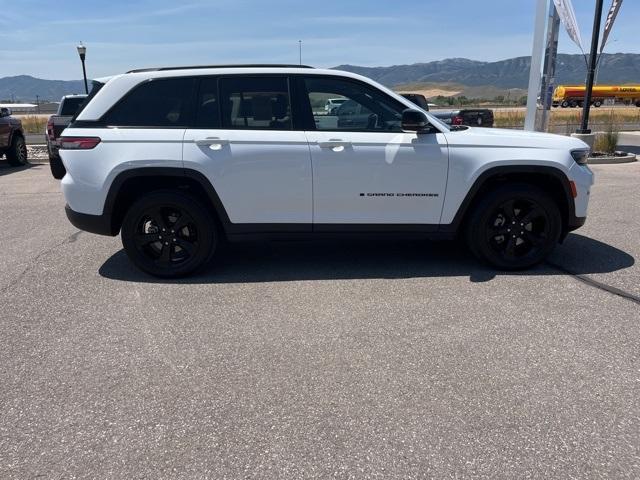 used 2023 Jeep Grand Cherokee car, priced at $30,697
