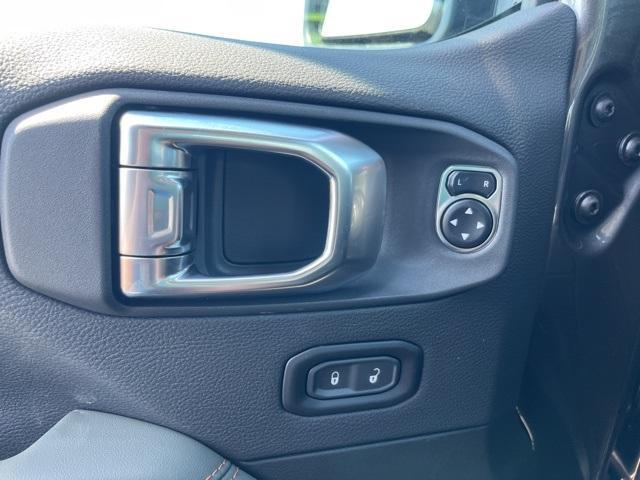 new 2025 Jeep Gladiator car, priced at $53,935
