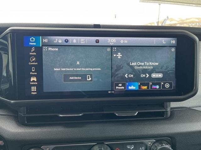 new 2026 Jeep Gladiator car, priced at $45,675