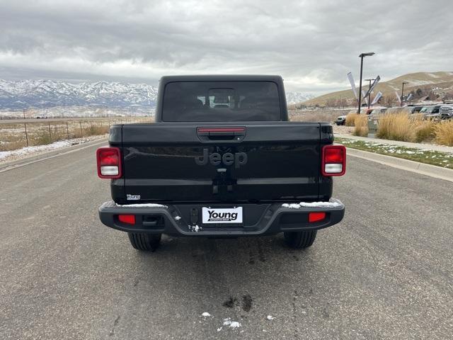 new 2026 Jeep Gladiator car, priced at $45,675