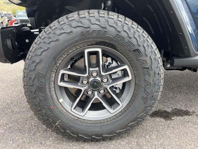 new 2025 Jeep Gladiator car, priced at $53,400