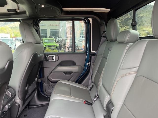 new 2025 Jeep Gladiator car, priced at $53,400