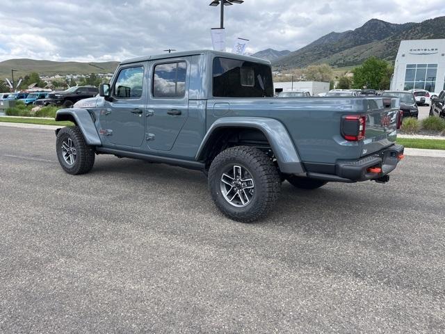 new 2025 Jeep Gladiator car, priced at $55,261