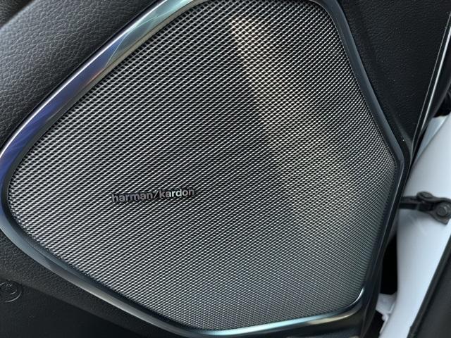 new 2025 Ram 1500 car, priced at $61,865