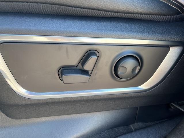 new 2025 Ram 1500 car, priced at $61,865