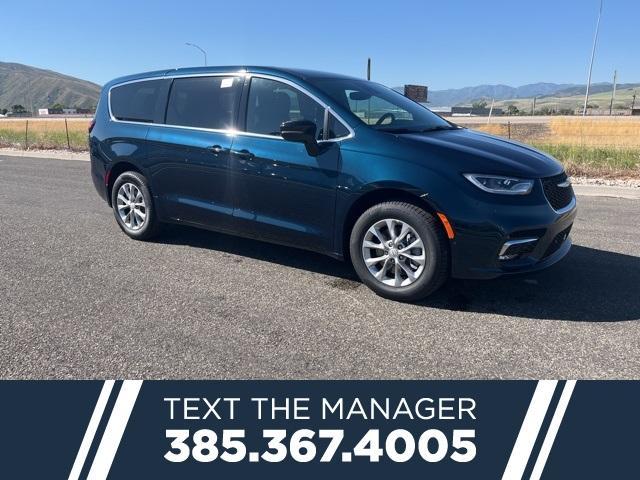 new 2025 Chrysler Pacifica car, priced at $49,993