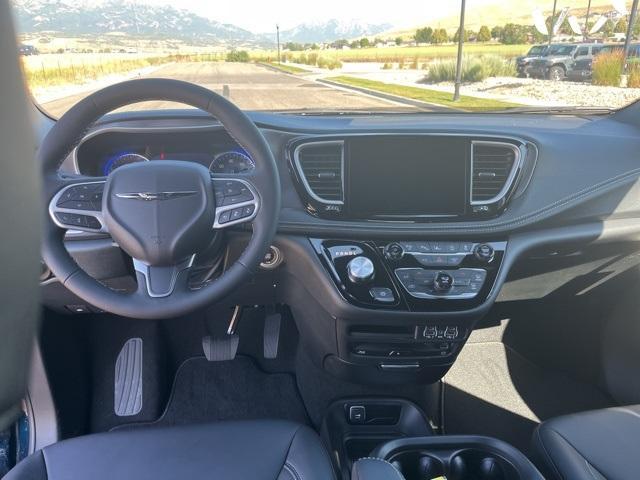 new 2025 Chrysler Pacifica car, priced at $49,993
