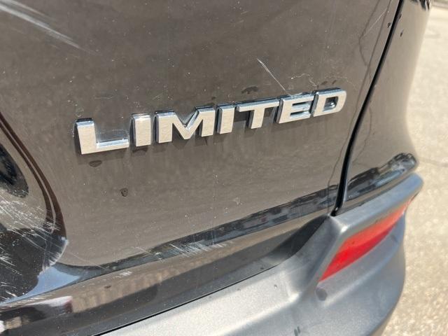 used 2019 Jeep Cherokee car, priced at $18,006