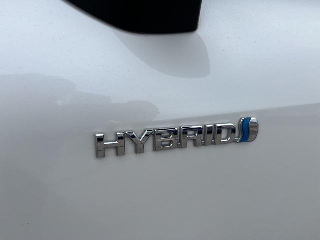 used 2021 Toyota Highlander Hybrid car, priced at $37,000