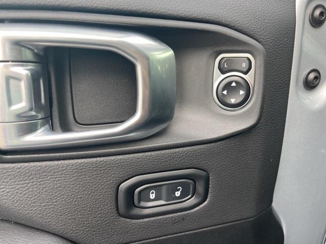 used 2023 Jeep Gladiator car