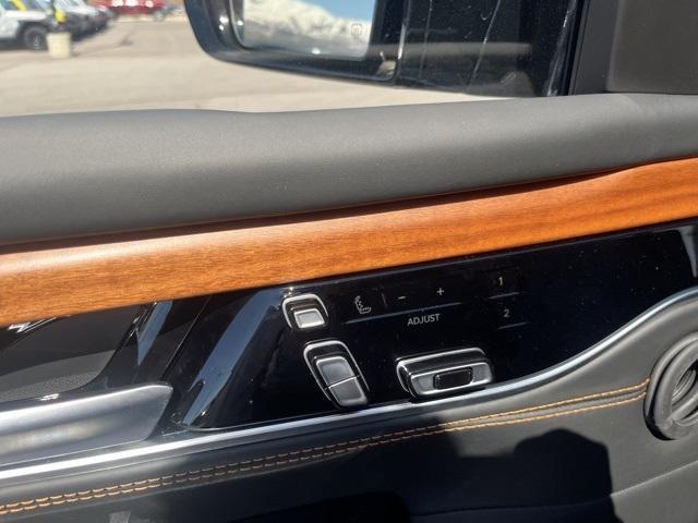 new 2024 Jeep Grand Wagoneer car, priced at $105,986