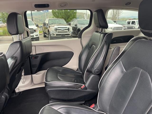 used 2023 Chrysler Pacifica Hybrid car, priced at $28,615