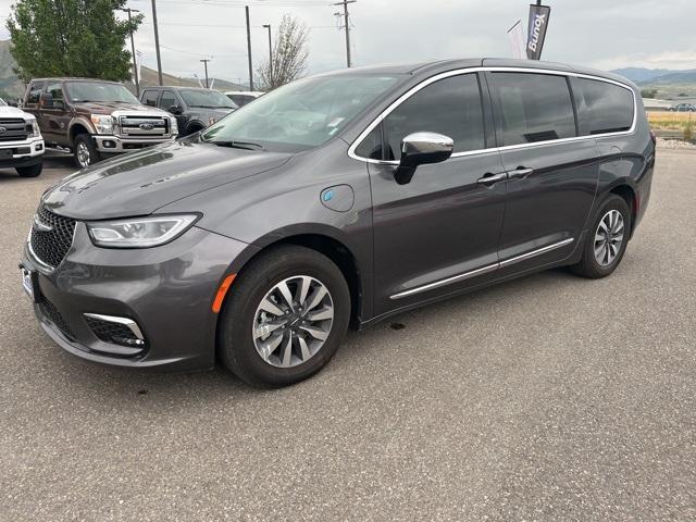 used 2023 Chrysler Pacifica Hybrid car, priced at $28,615