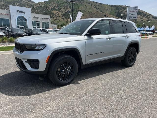 new 2025 Jeep Grand Cherokee car, priced at $38,650