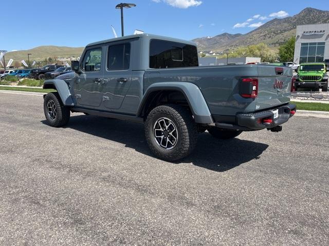 new 2025 Jeep Gladiator car, priced at $54,114