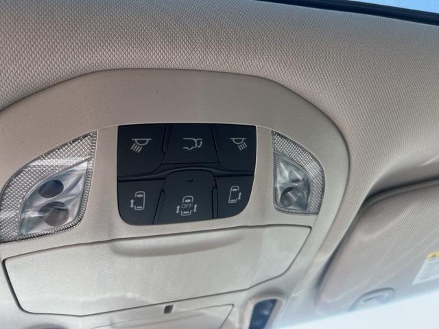 new 2024 Chrysler Pacifica car, priced at $46,544