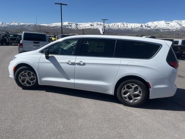 new 2024 Chrysler Pacifica car, priced at $46,544