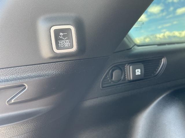 new 2025 Jeep Grand Cherokee car, priced at $43,110