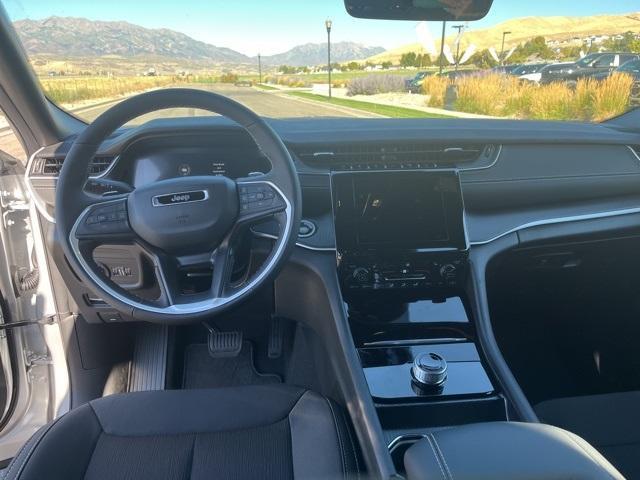 new 2025 Jeep Grand Cherokee car, priced at $33,646