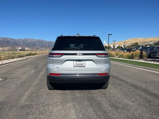 new 2025 Jeep Grand Cherokee car, priced at $33,646