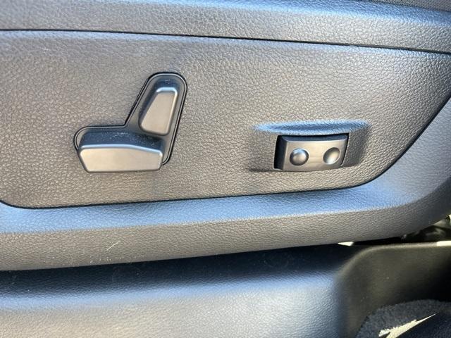 new 2025 Ram 2500 car, priced at $67,761