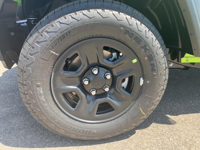 new 2025 Jeep Wrangler car, priced at $37,695
